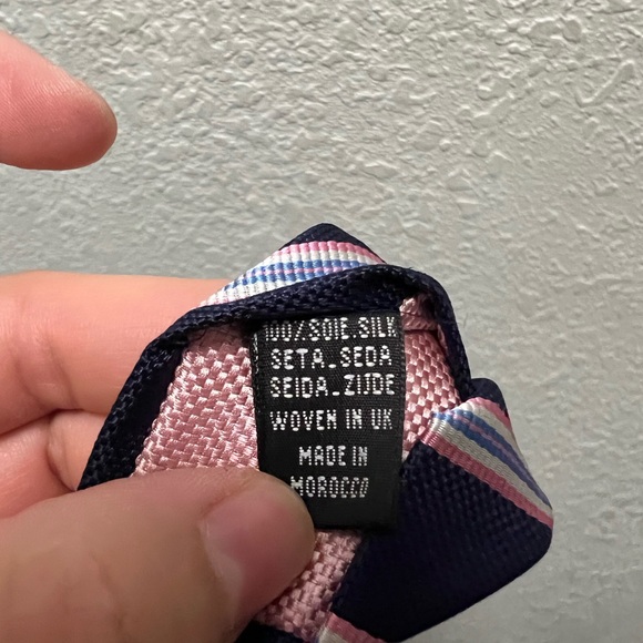 Thomas Pink blue pink Tonal Striped Silk Tie - Picture 4 of 4